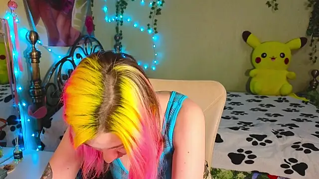 Sansarella online show from 11-27-25, 04:42