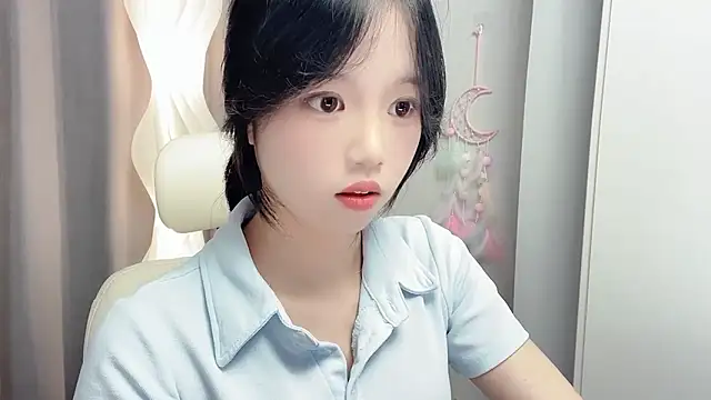 Snapshot of Xiaoqing00 chatting on 06-07-26, 12:09 Xiaoqing00 online show from 06-07-26, 12:09