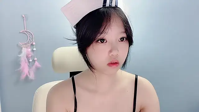 Snapshot of Xiaoqing00 chatting on 06-29-26, 05:03 Xiaoqing00 online show from 06-29-26, 05:03