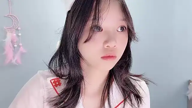 Snapshot of Xiaoqing00 chatting on 07-04-26, 04:51 Xiaoqing00 online show from 07-04-26, 04:51