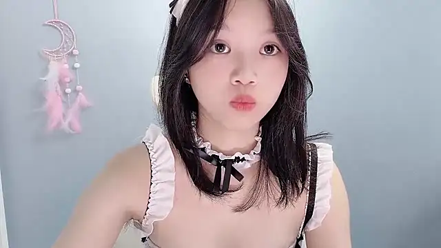 Snapshot of Xiaoqing00 chatting on 07-05-26, 05:03 Xiaoqing00 online show from 07-05-26, 05:03