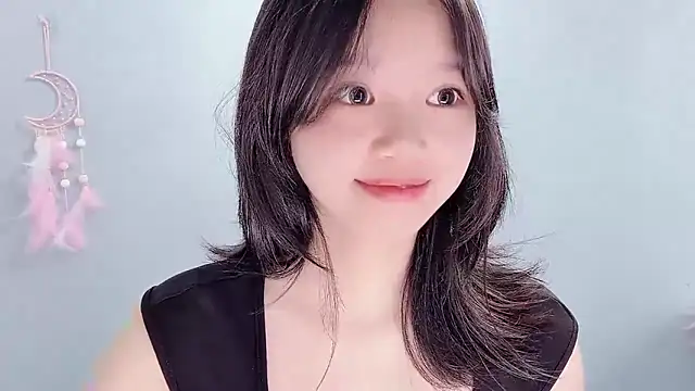 Snapshot of Xiaoqing00 chatting on 07-07-26, 04:37 Xiaoqing00 online show from 07-07-26, 04:37