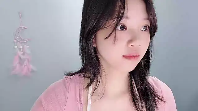 Snapshot of Xiaoqing00 chatting on 07-12-26, 04:47 Xiaoqing00 online show from 07-12-26, 04:47