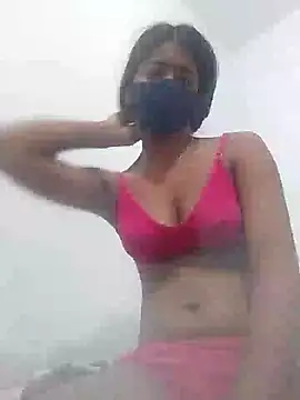 Snapshot of Shaniya03 chatting on 06-02-26, 02:13 Shaniya03 online show from 06-02-26, 02:13