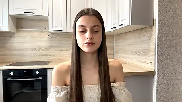 LiseVener online show from 04-13-26, 07:58