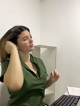 amelia 16 online show from 05-28-26, 01:41