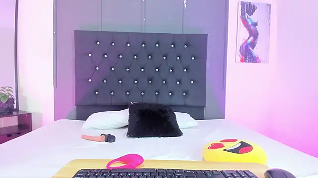 AnastasiaSiren  online show from 04-13-26, 04:07