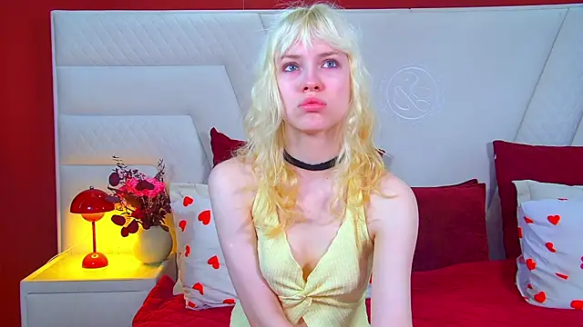 HannahHollis online show from 06-16-26, 06:05