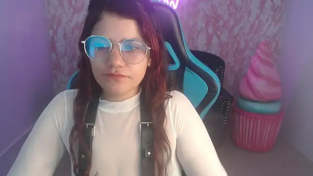 Snapshot of Scarlett_jhonson_ch chatting on 04-10-26, 12:32 Scarlett jhonson ch online show from 04-10-26, 12:32