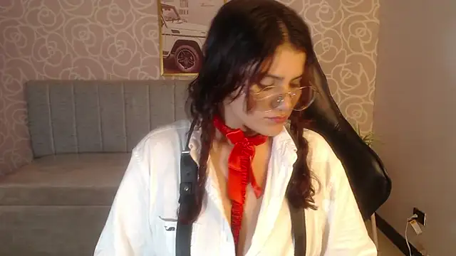 Snapshot of Scarlett_jhonson_ch chatting on 04-17-26, 08:01 Scarlett jhonson ch online show from 04-17-26, 08:01