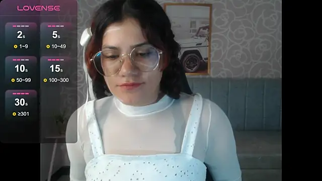 Snapshot of Scarlett_jhonson_ch chatting on 04-19-26, 12:37 Scarlett jhonson ch online show from 04-19-26, 12:37
