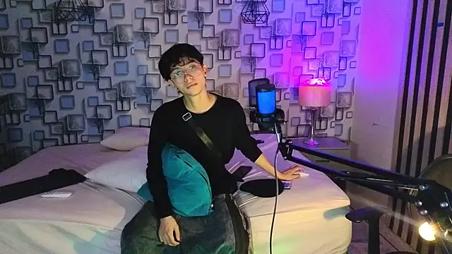 Twink Sebas7 online show from 07-11-26, 12:19