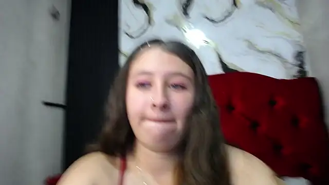 Snapshot of sammy__green chatting on 05-19-26, 02:12 sammy green online show from 05-19-26, 02:12