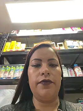 Snapshot of MIA_ROSSEEE chatting on 04-25-26, 01:41 MIA ROSSEEE online show from 04-25-26, 01:41
