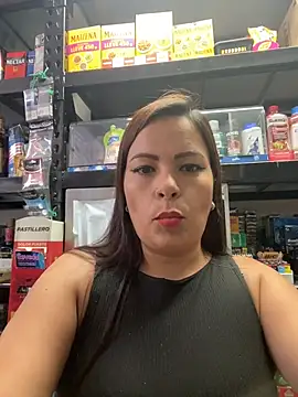 Snapshot of MIA_ROSSEEE chatting on 06-05-26, 07:52 MIA ROSSEEE online show from 06-05-26, 07:52