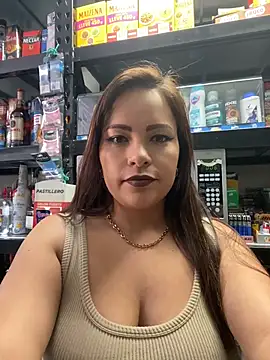 Snapshot of MIA_ROSSEEE chatting on 07-23-26, 08:40 MIA ROSSEEE online show from 07-23-26, 08:40