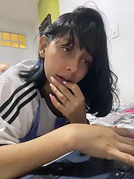 Snapshot of xoxo_anny chatting on 04-17-26, 01:08 xoxo anny online show from 04-17-26, 01:08