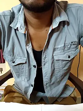 Snapshot of bullhottamil chatting on 04-18-26, 03:27 bullhottamil online show from 04-18-26, 03:27