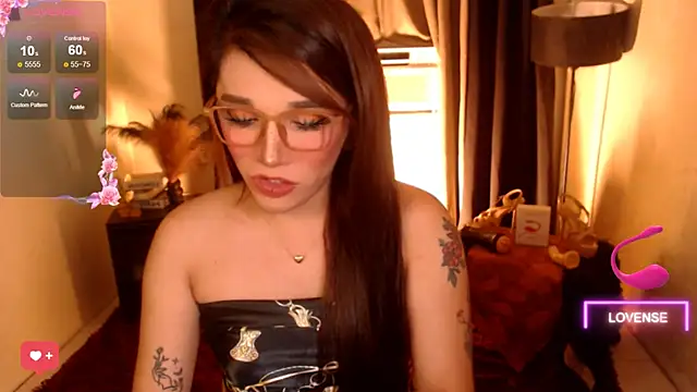 Snapshot of Precious_RoseDollxxx chatting on 07-17-26, 04:34 Precious RoseDollxxx online show from 07-17-26, 04:34
