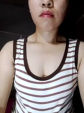 Snapshot of Lucy168 chatting on 04-15-26, 07:26 Lucy168 online show from 04-15-26, 07:26