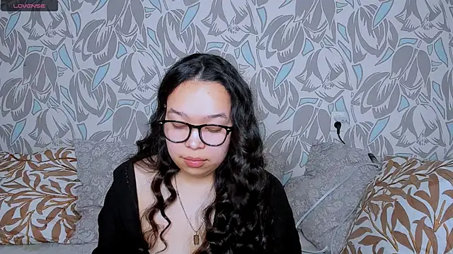 Zlata lee online show from 05-07-26, 03:23