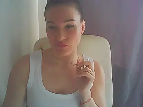 Helly nanci online show from 04-14-26, 08:09