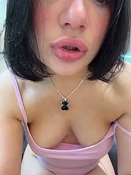 LucyHotty  online show from 06-04-26, 07:58