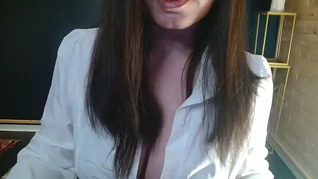 Snapshot of NicoleLove_ chatting on 04-10-26, 09:30 NicoleLove online show from 04-10-26, 09:30