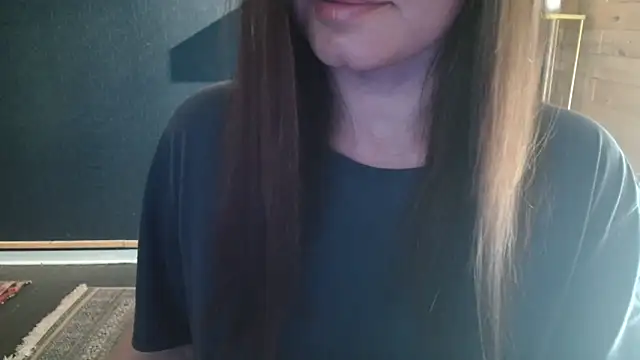 NicoleLove  online show from 05-26-26, 06:31