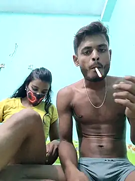 Snapshot of Hot-Couple4 chatting on 05-03-26, 04:02 Hot-Couple4 online show from 05-03-26, 04:02