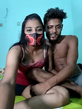 Snapshot of Hot-Couple4 chatting on 05-06-26, 03:50 Hot-Couple4 online show from 05-06-26, 03:50