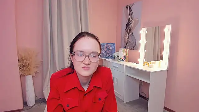 ErmaCurlis online show from 04-13-26, 09:37