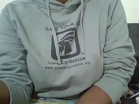 Snapshot of hotchoco03 chatting on 04-17-26, 09:07 hotchoco03 online show from 04-17-26, 09:07