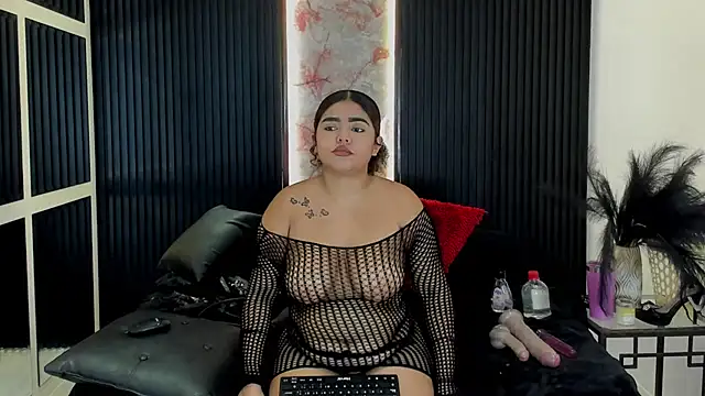 Snapshot of AlanaVelascos chatting on 07-08-26, 07:18 AlanaVelascos online show from 07-08-26, 07:18