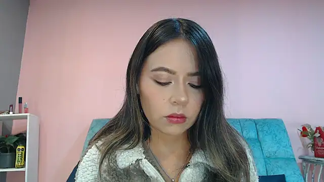 Snapshot of SalomeMartinez_ chatting on 05-06-26, 01:16 SalomeMartinez online show from 05-06-26, 01:16