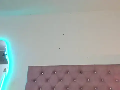 laurenlaine online show from 04-15-26, 02:24