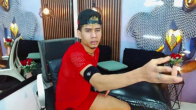 Snapshot of Skinny_cute_Alyer chatting on 06-14-26, 02:24 Skinny cute Alyer online show from 06-14-26, 02:24