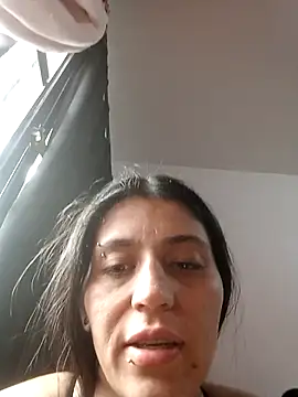 Snapshot of LunaANDMaria chatting on 04-19-26, 10:12 LunaANDMaria online show from 04-19-26, 10:12