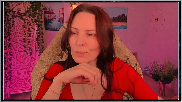 Snapshot of LanaRadiance chatting on 06-19-26, 11:14 LanaRadiance online show from 06-19-26, 11:14