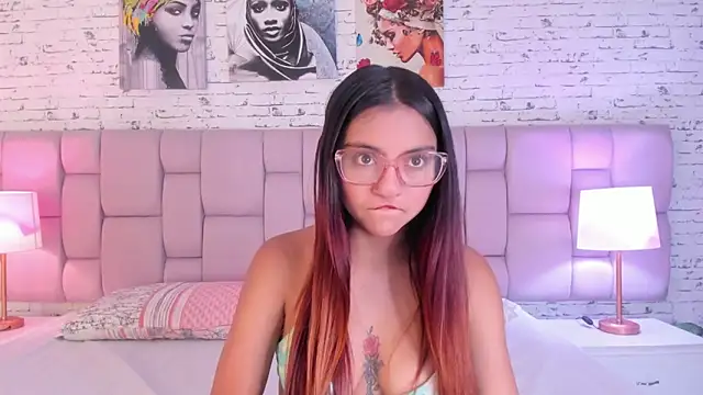 AshleeyRoberts online show from 05-09-26, 01:38