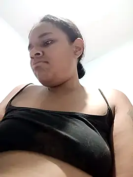 Snapshot of sexybronwlatin chatting on 04-11-26, 10:41 sexybronwlatin online show from 04-11-26, 10:41