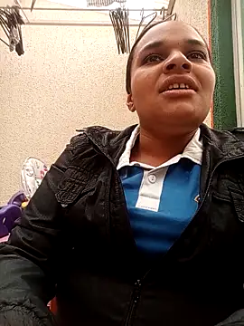 Snapshot of sexybronwlatin chatting on 04-14-26, 07:53 sexybronwlatin online show from 04-14-26, 07:53