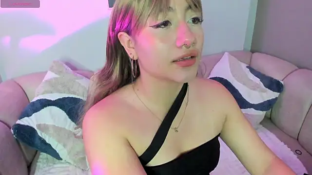 Snapshot of Nana_nyx chatting on 04-17-26, 04:26 Nana nyx online show from 04-17-26, 04:26