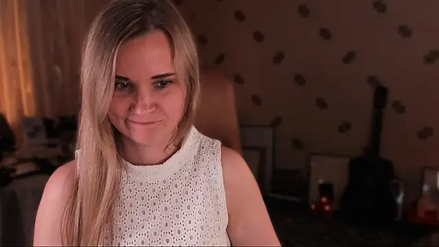 MiaSparkes online show from 06-03-26, 02:33