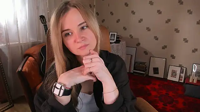 MiaSparkes online show from 06-16-26, 11:24