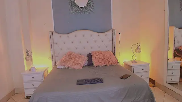 elizabeth santos1 online show from 06-04-26, 10:05