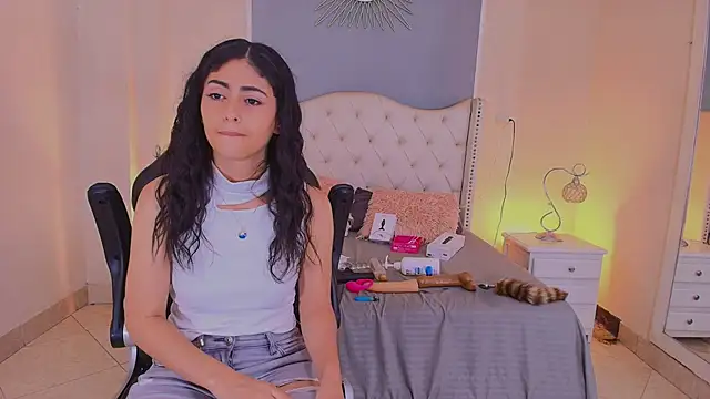 elizabeth santos1 online show from 06-18-26, 09:09