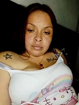 Lina19 93 online show from 04-15-26, 03:35