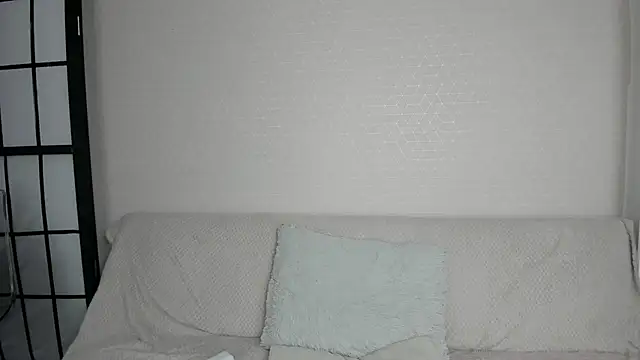 Snapshot of missallydoll chatting on 05-28-26, 11:07 missallydoll online show from 05-28-26, 11:07
