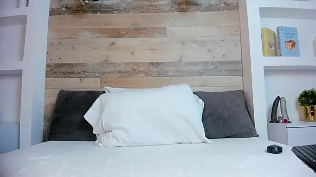 Snapshot of jade_spinters chatting on 04-14-26, 02:12 jade spinters online show from 04-14-26, 02:12